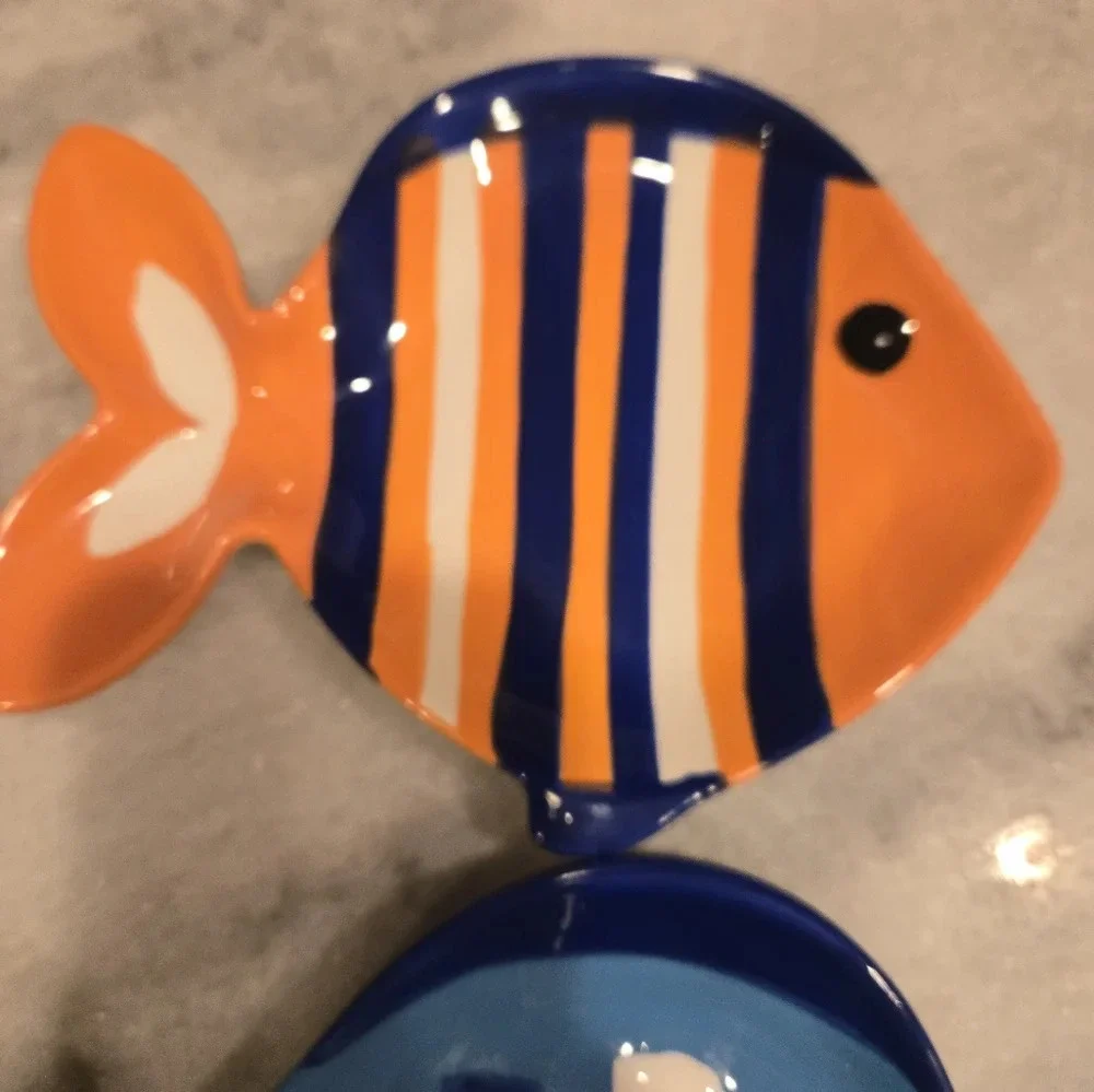 Colorful Fish‑Shaped Ceramic Dishes – Set of 4